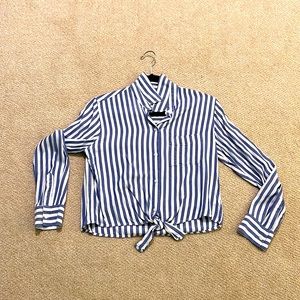 Rails blue and white striped tie front cropped button down.